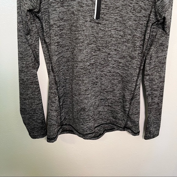 Old Navy Half Zip Running Pullover Soft Black Stripe - Picture 4 of 10